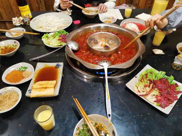 【湾里山庄】超大钓场、儿童滑滑梯沙滩、预定火锅、麻将棋牌、免费四季果园-萍乡钓鱼